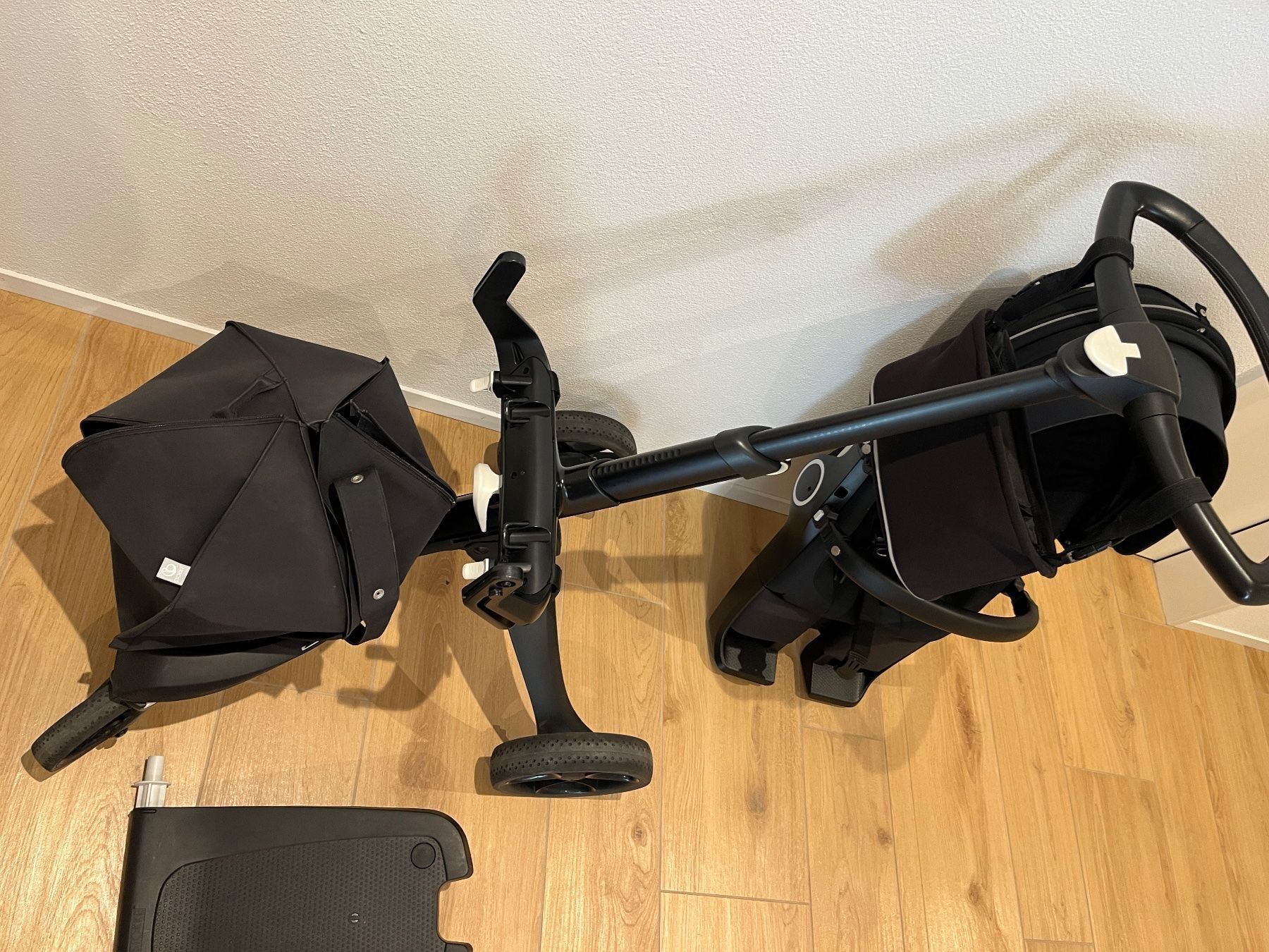 Stokke Poussette: Stokke Xplory V6 schwarz – D'occasion à Sennhof par Dealmonster 9