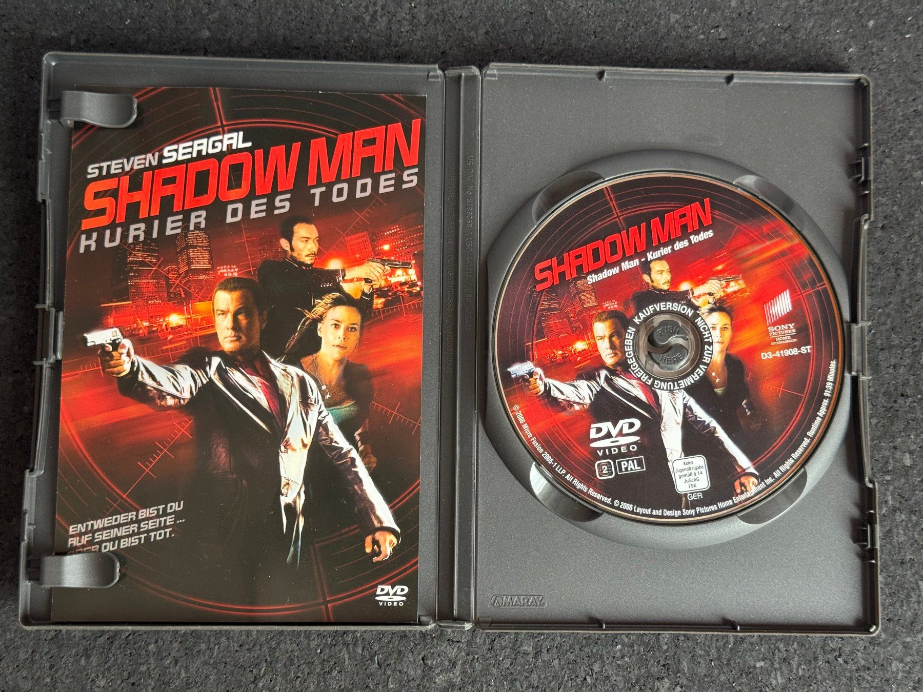 Tous les DVDs: SHADOW MAN "Kurier der Todes" DVD DE/EN Steven Seagal – D'occasion à Fribourg par tschjoly 4