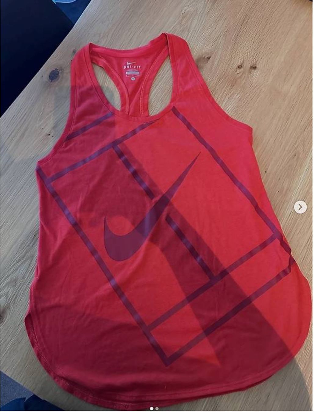Nike Top: Nike Pro Sport-Top, Grösse: S – Nuovo (secondo la descrizione) da Liebefeld venduto da Sarah_Shikari