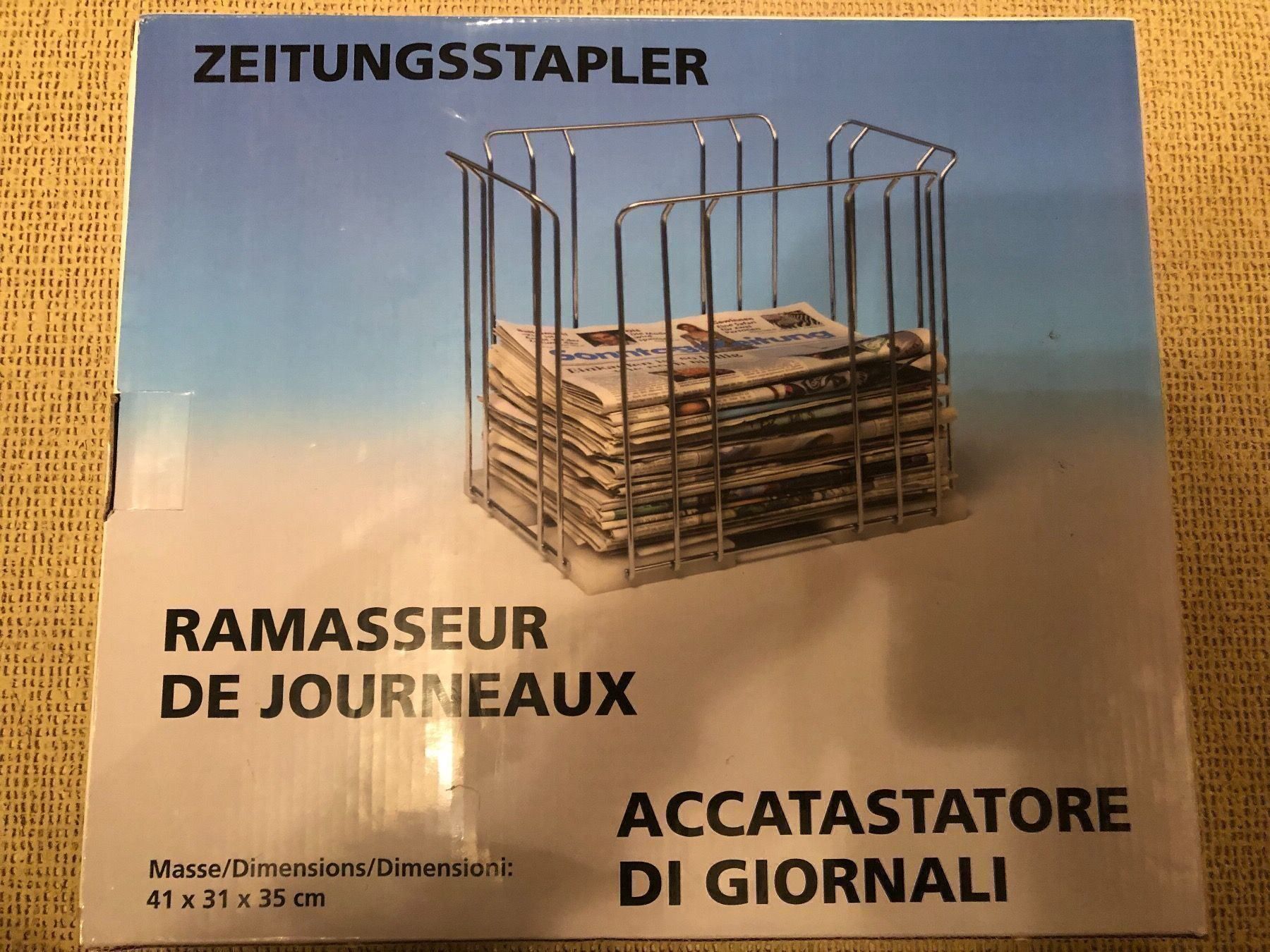 Altro per la casa: Zeitungsstapler. Neu und ungebraucht. – Nuovo e nell'imballaggio originale da Wald ZH venduto da mlnt 2