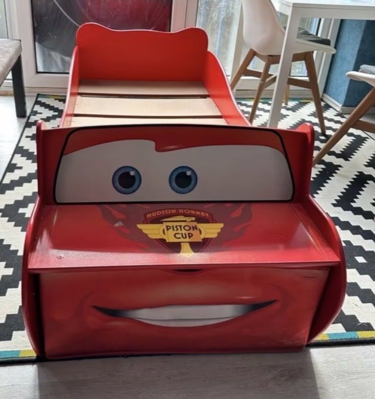 Letti: Rotes Cars Kinderbett, Lightning McQueen – Usato da Luzern venduto da AVM_M 3