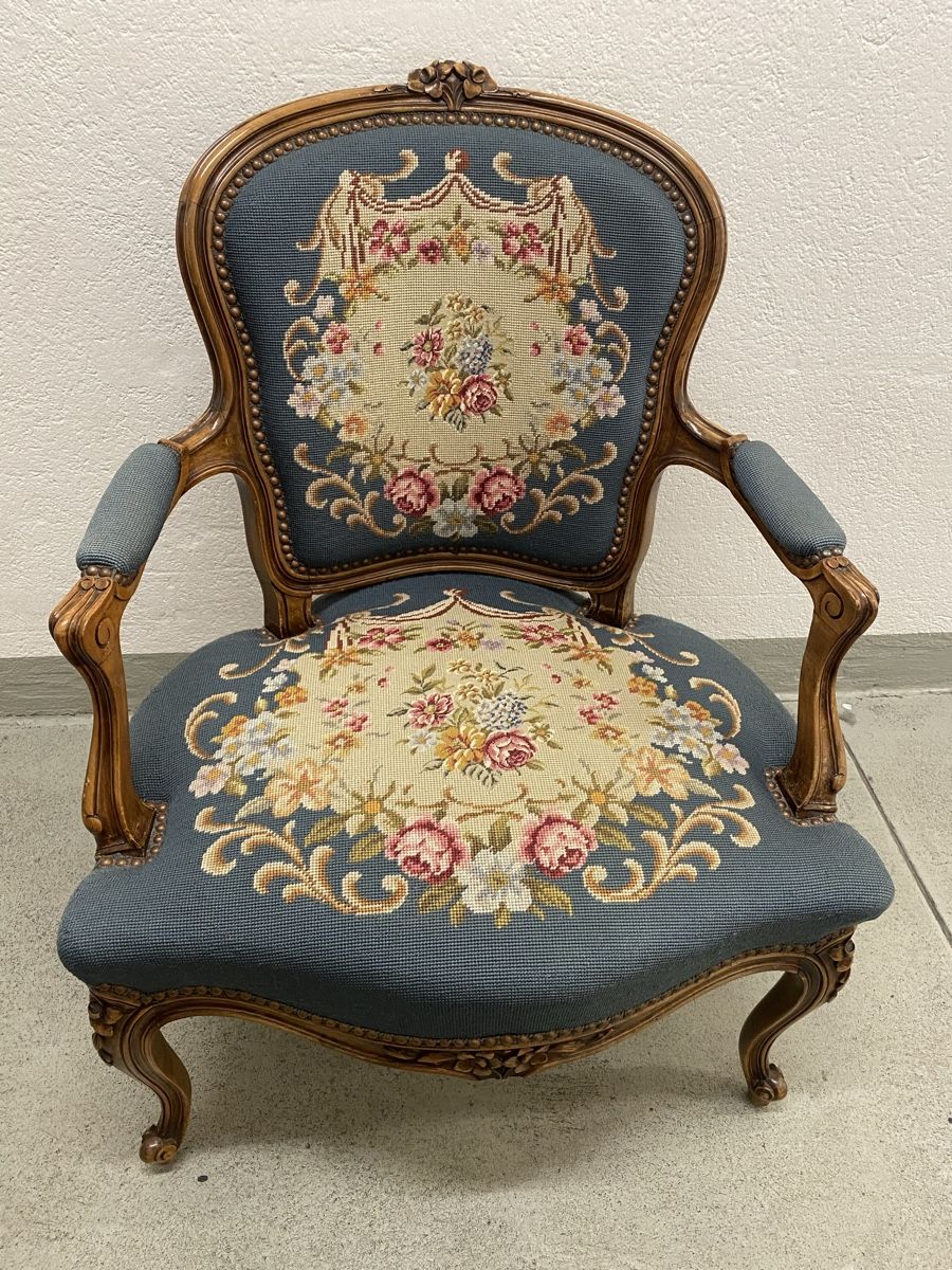 Sessel: Antiker Gobelin Sessel Louis XV-Stil  – Gebraucht aus Männedorf von Adamiat