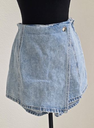 Denim Rock Shorts Stradivarius Grösse 40 neuwertig