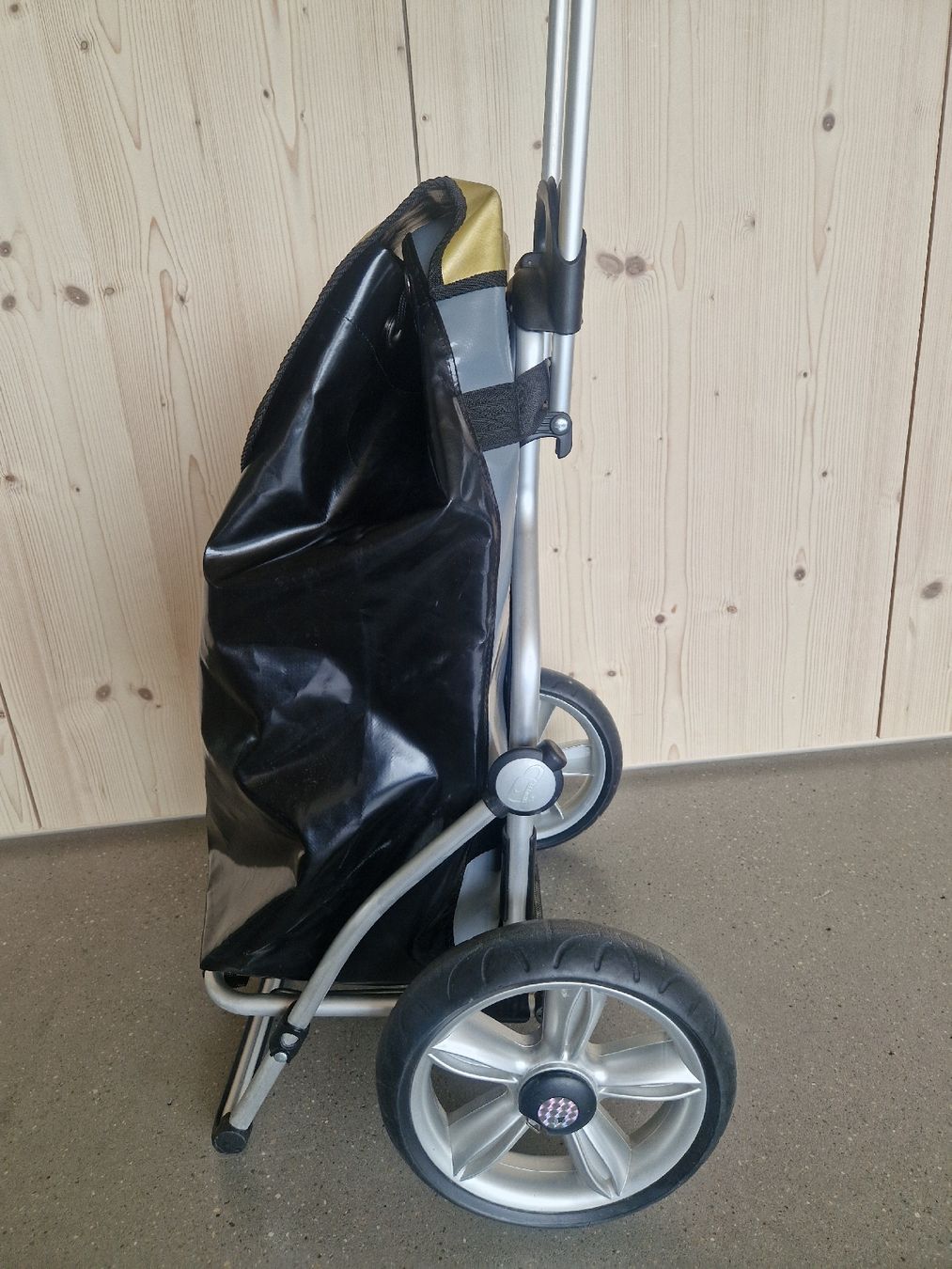 Altro per la casa: Einkaufstrolley inkl. Kupplung – Usato da Wald ZH venduto da amfalo 3