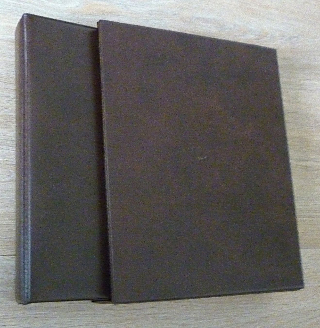 Porto und Sondermarken 1999 2000 in Philswiss Album (Neu (gemäss