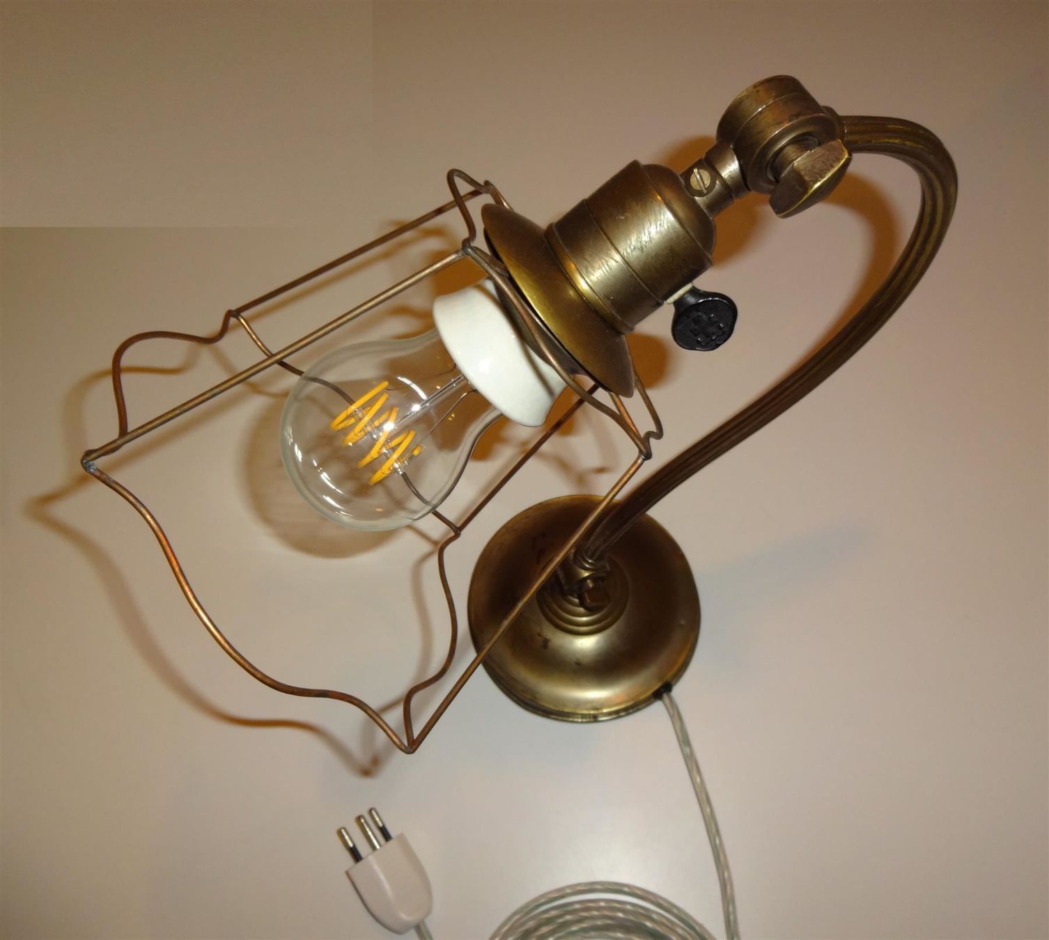 Lampen: antike Designer Tischlampe vintage – Gebraucht aus St. Gallen von WWL 2
