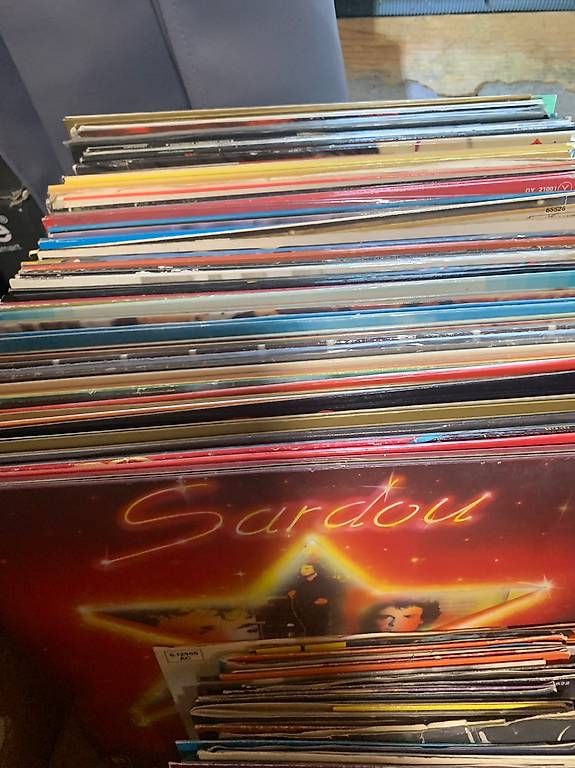 Dischi in vinile: 74 Vinyles 33 T  – Usato da Lussery-Villars venduto da Nini65 1