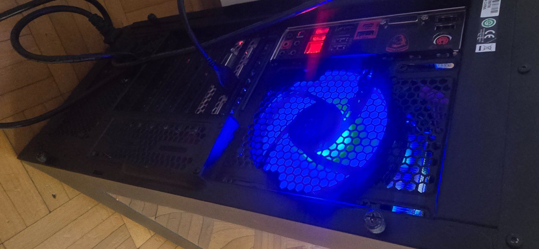 MSI PCs: Gaming PC-i7- NVIDIA 20GB – D'occasion à Basel par guanga 3