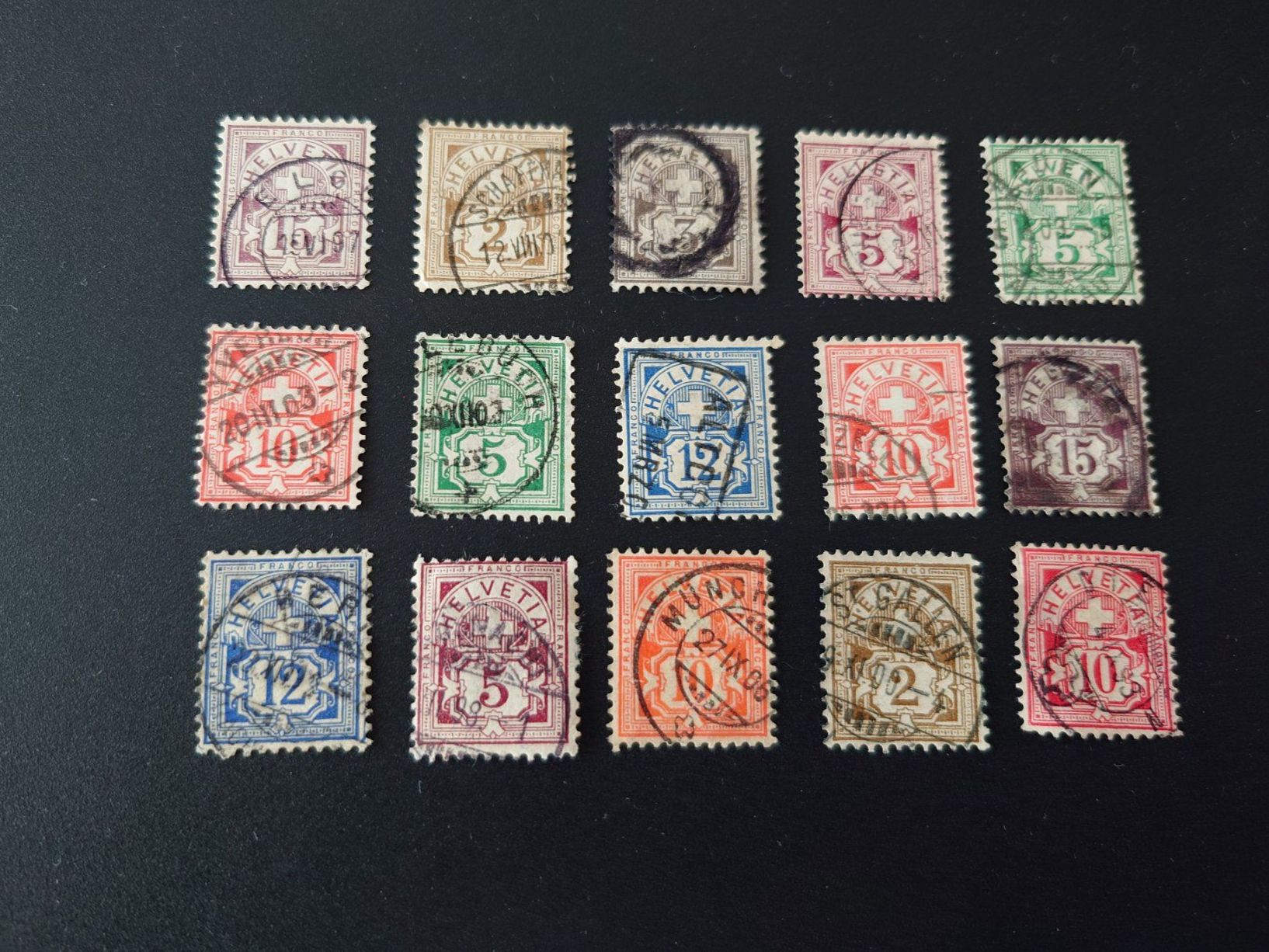 Alle Briefmarken: 15 x Ziffermuster Helvetia. Schöne Stempel. Ab 1888 – Gebraucht aus Zürich von Rst7 4