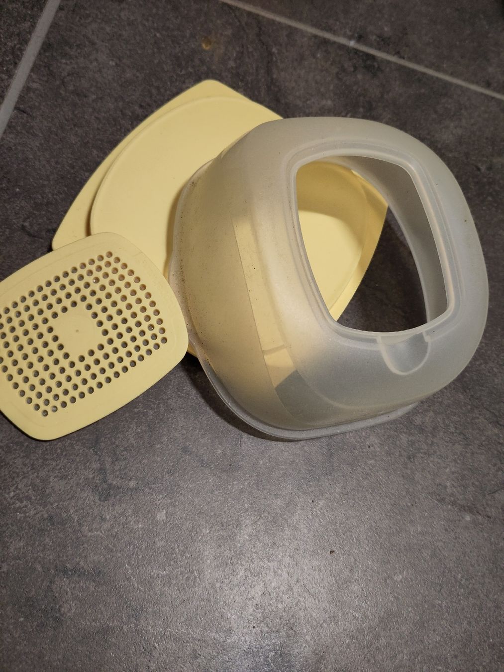 Tupperware Behälter & Ähnliches: Tupperware käseglocke mini – Gebraucht aus Golino von noko09 1