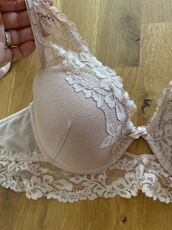 Altra biancheria intima: Beldona BH 80C – Usato da Eschenz venduto da BeHappyandSpreadlove 1
