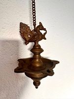 Lampada ad olio in bronzo, pavone indiano vintage