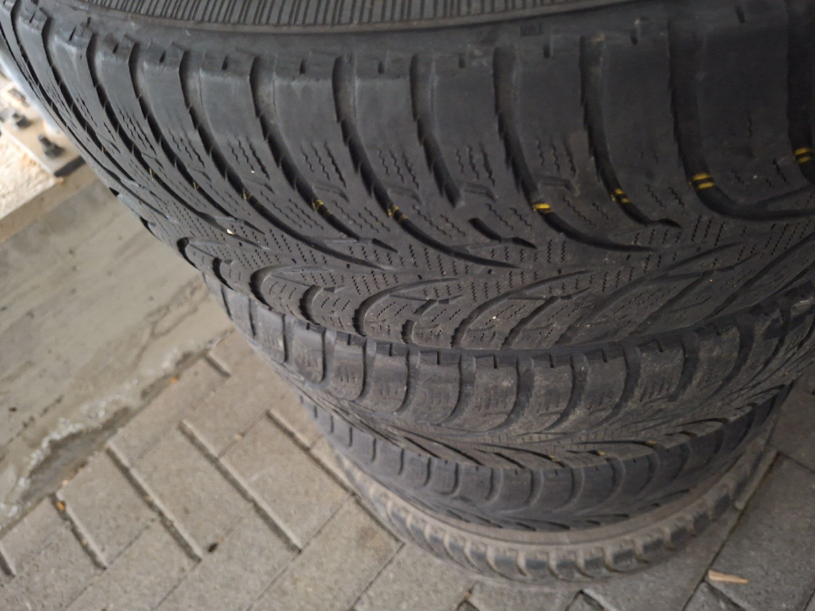Pneumatici & Ruote complete: 175/70 R14    4 × Räder – Usato da Meierskappel venduto da rigihans 3