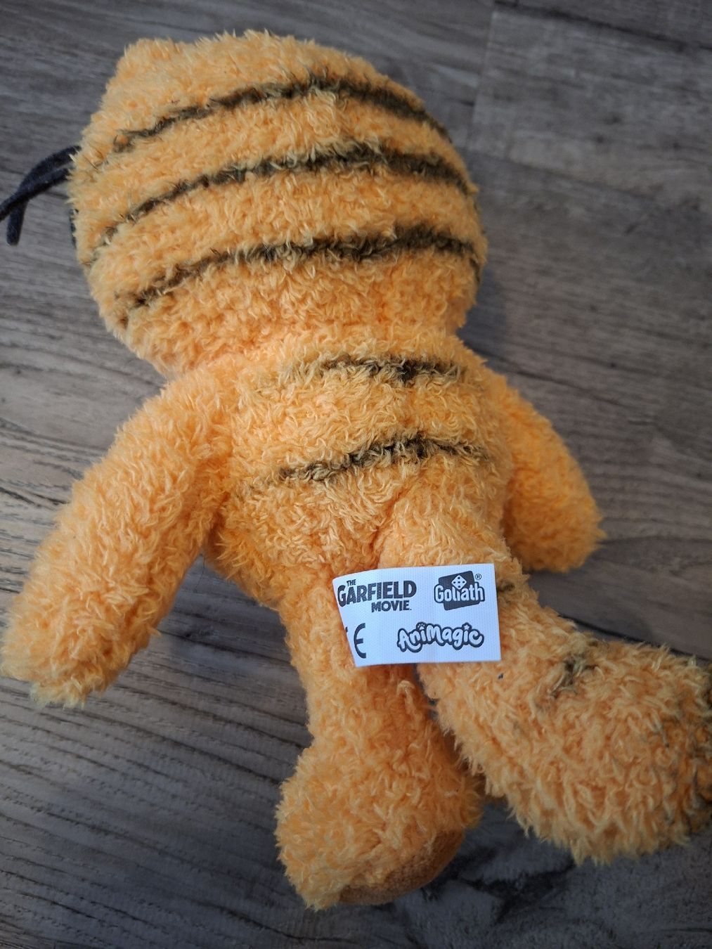 Disney Giocattoli: Plüschtier Garfield ca. 25 cm – Nuovo (secondo la descrizione) da Winterthur venduto da Ausmisten2026 1