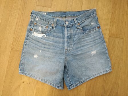 Levis Shorts W27