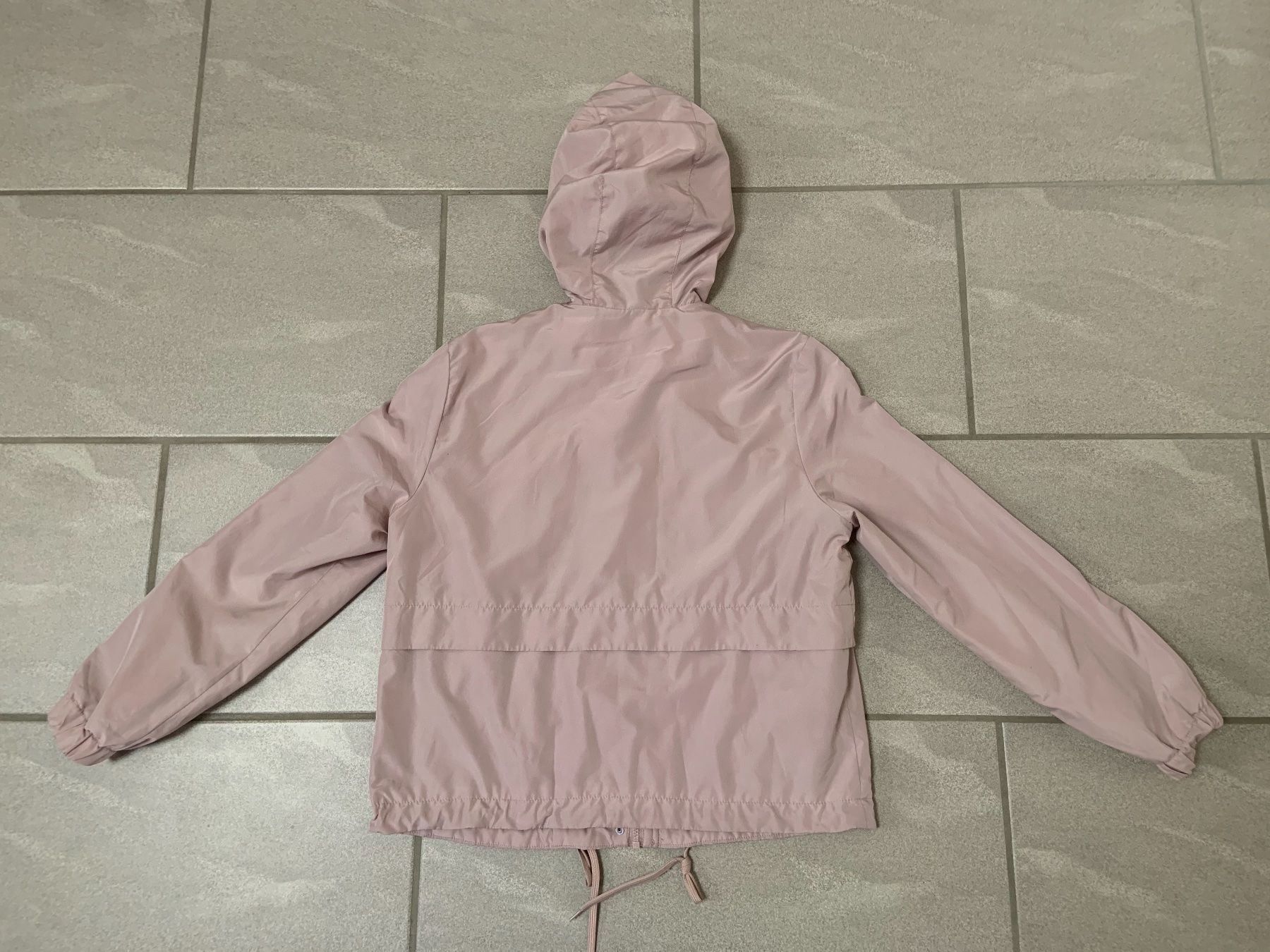 H&M Giacche: H&M Winddichte Jacke mit Kapuze Gr. S – Usato da Biberen venduto da Badakab 2