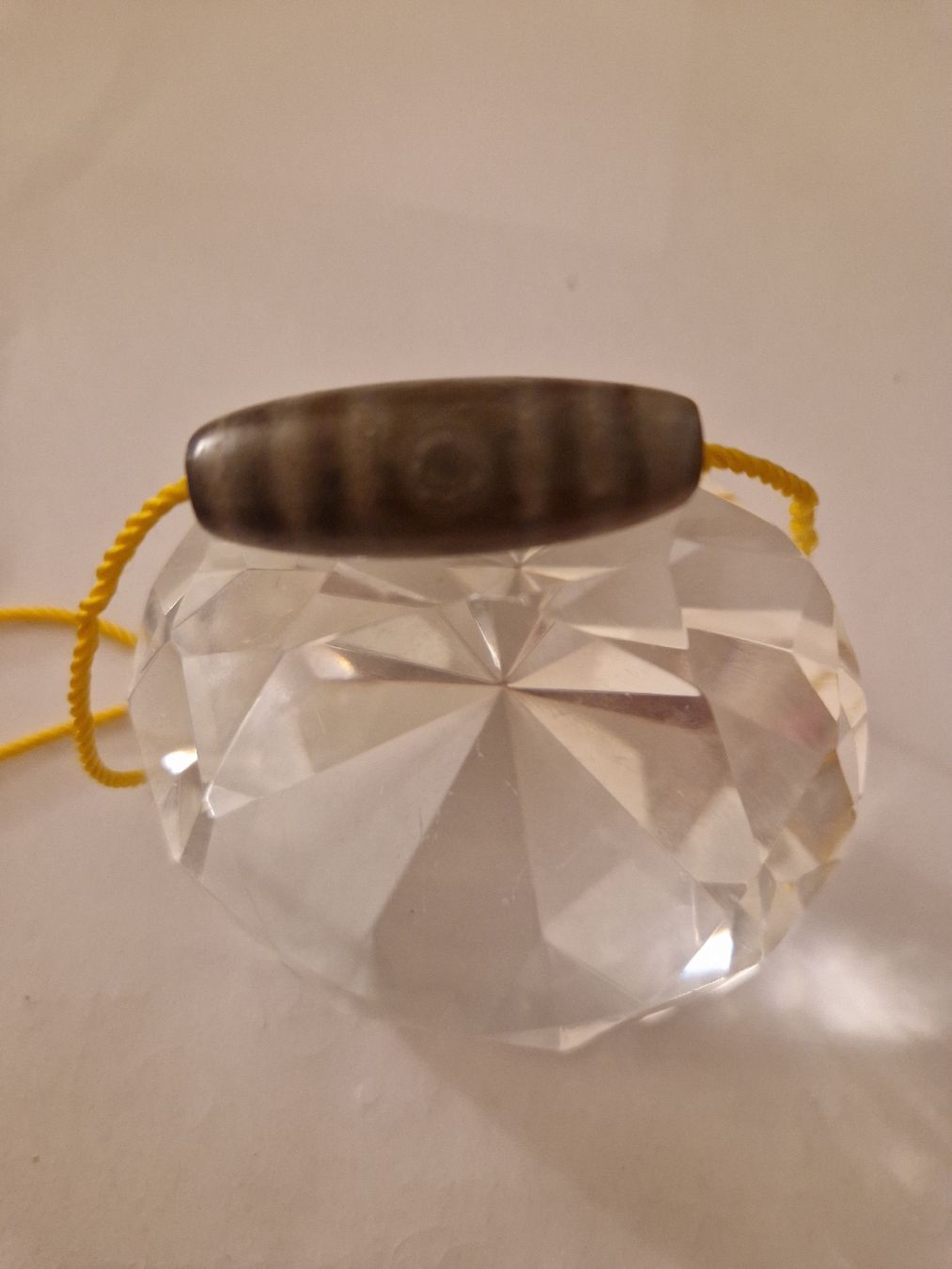Pietre preziose: Dzi von Tibet – Usato da Jona venduto da HappyHappyHappyHappy 1