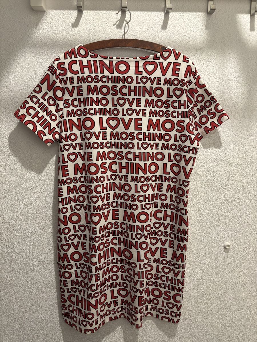 Kleider: Love Moschino Abito All Over Logo – Neu (gemäss Beschreibung) aus Cureglia von sha_z8tg