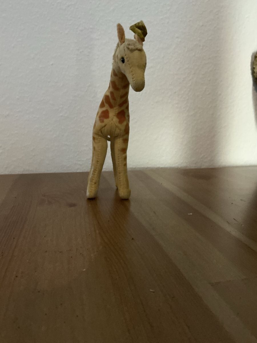 Steiff Giocattoli: Steiff Giraffe Nr 6414 – Usato da Basel venduto da Ajscha7o1