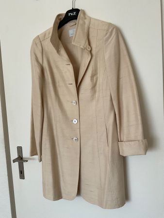 MADELEINE 100% Seiden Long Blazer Gehrock Gr 36 beige NEU