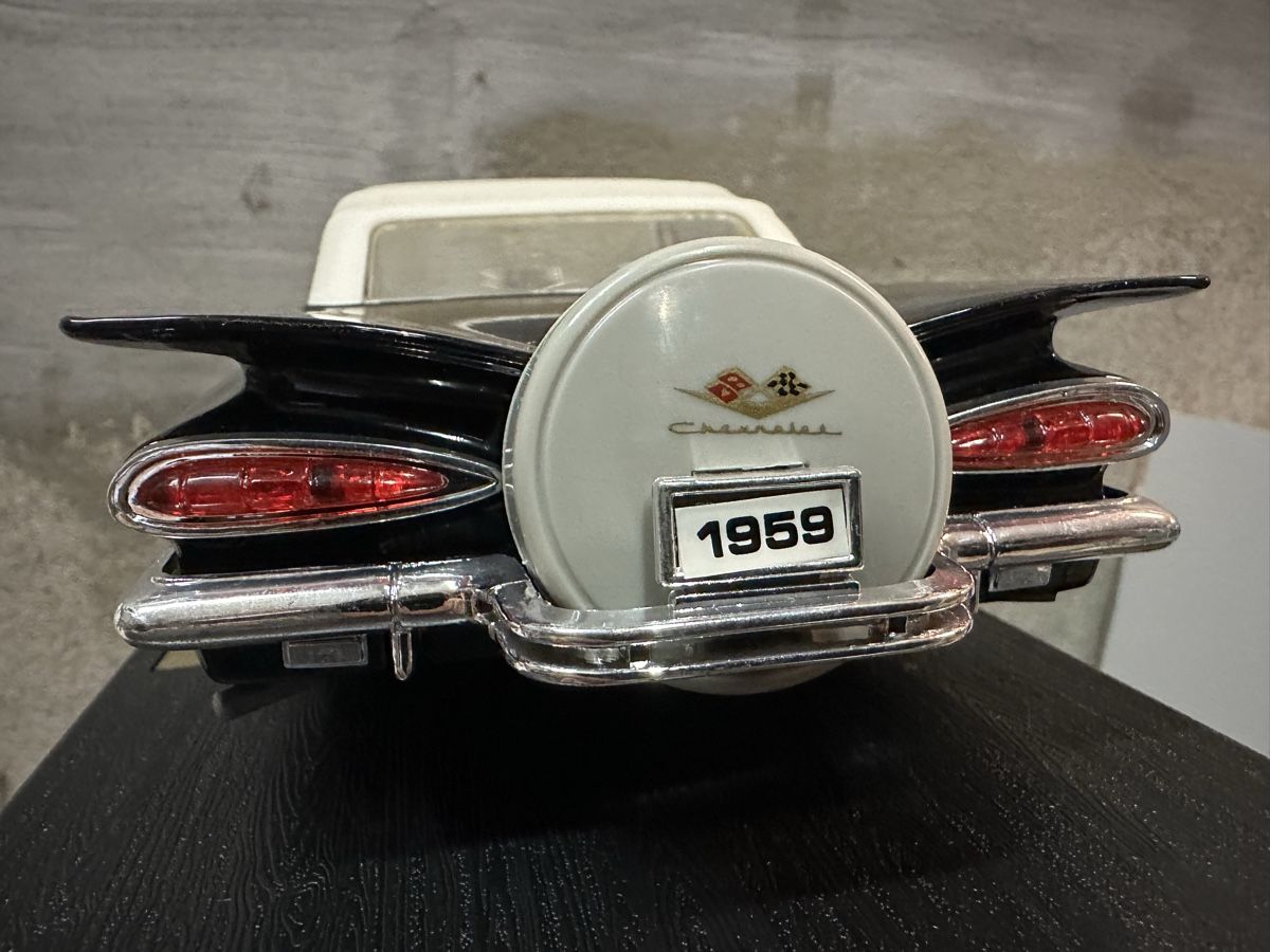 Chevrolet Modellini d'auto: Chevrolet impala 1959 Cabrio Oldtimer Classic  – Nuovo (secondo la descrizione) da Reinach AG venduto da rares75 2