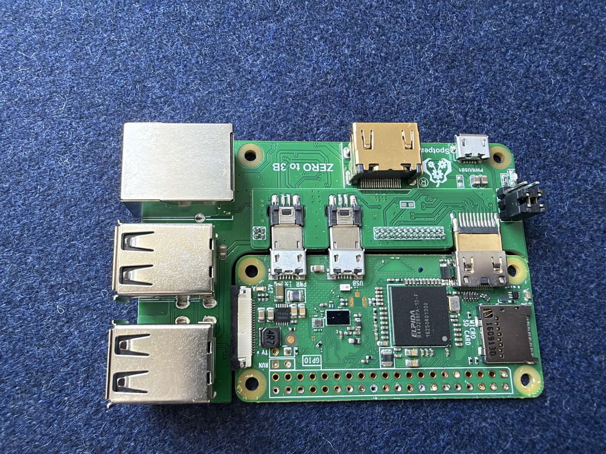 Raspberry Pi PCs: Raspberry Pi Zero W + standard size adapter – D'occasion à Zürich par jankais3r