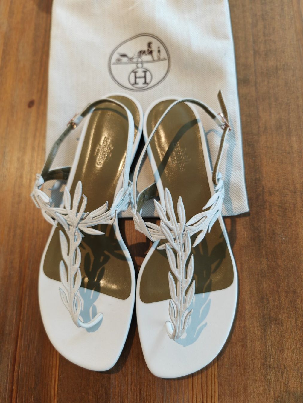 Hermès Scarpe da donna: Neue Original Hermès Sandalen Gr. 39 – Nuovo (secondo la descrizione) da Schönenbuch venduto da sgn_pw79