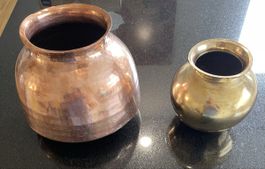 Set di 2 vasi rituali indiani tradizionali (Lota / Kalash)