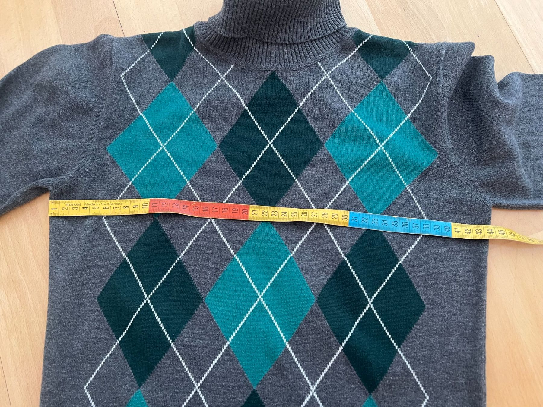 Maglioni & Felpe: BIAGGINI Rollkragenpullover Gr. S, Grau/Grün – Usato da Worb venduto da farben20zauber 4