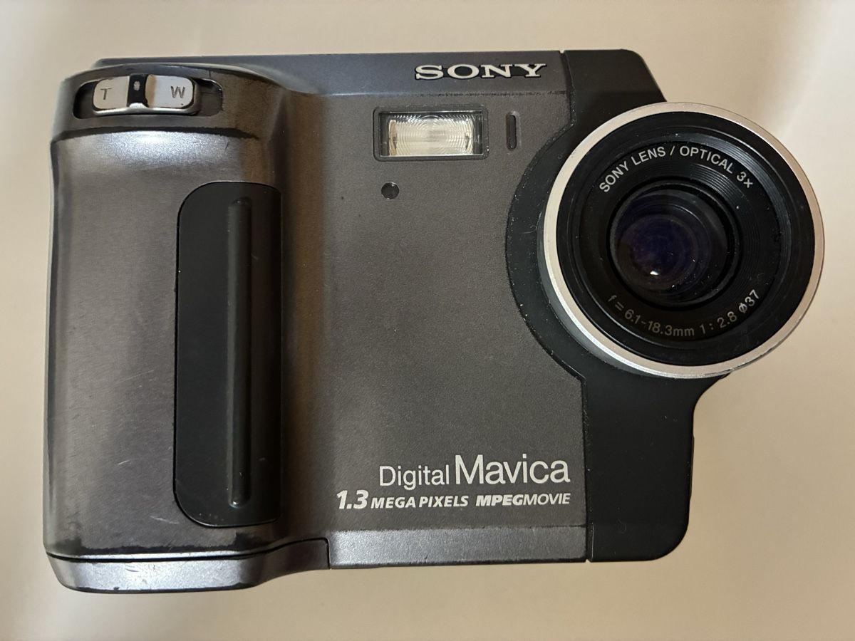 Sony Fotocamera: Sony Digital Mavica – Usato da Chiggiogna venduto da acavanna