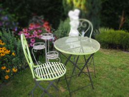 ENSEMBLE DE JARDIN EN FER