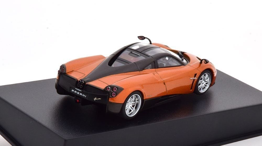 Autoart Modellini d'auto: Pagani Huayra – Nuovo e nell'imballaggio originale da Flawil venduto da Imperiosud 2