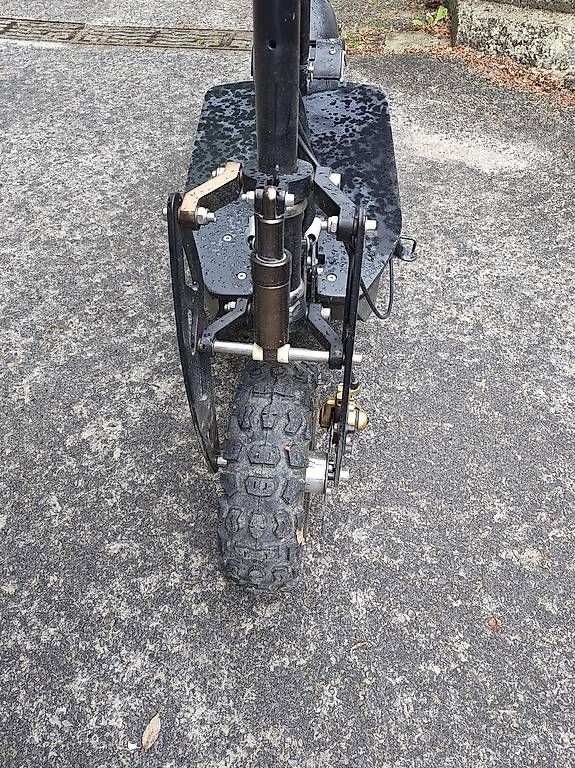 Kickboard: Trottinette électrique 2kW avec grosse batterie Lithium – Usato da Le Mont sur Lausanne venduto da jfrcsw 4