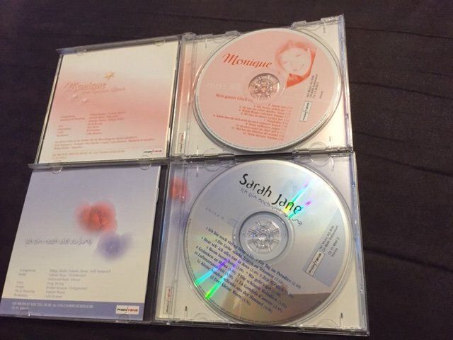 CD: 2 Stk Monique + Sarah Jane CD – Usato da Emmen venduto da Aribini 1