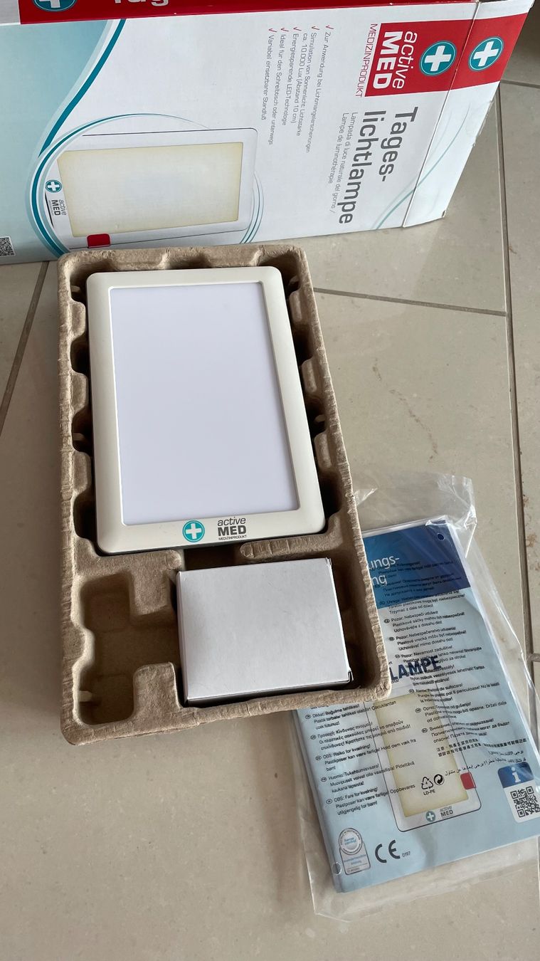 Attrezzature mediche: Lampada luce diurna Active MED nuovo – Nuovo e nell'imballaggio originale da Lugano venduto da ilrezz 1