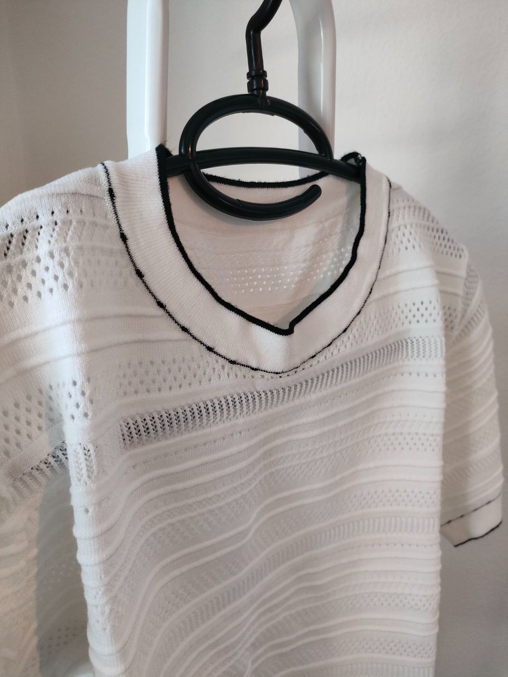 T-shirt: T-Shirt in Weiss mit originalem Muster – Nuovo (secondo la descrizione) da Dietikon venduto da MJ_Sporting 2
