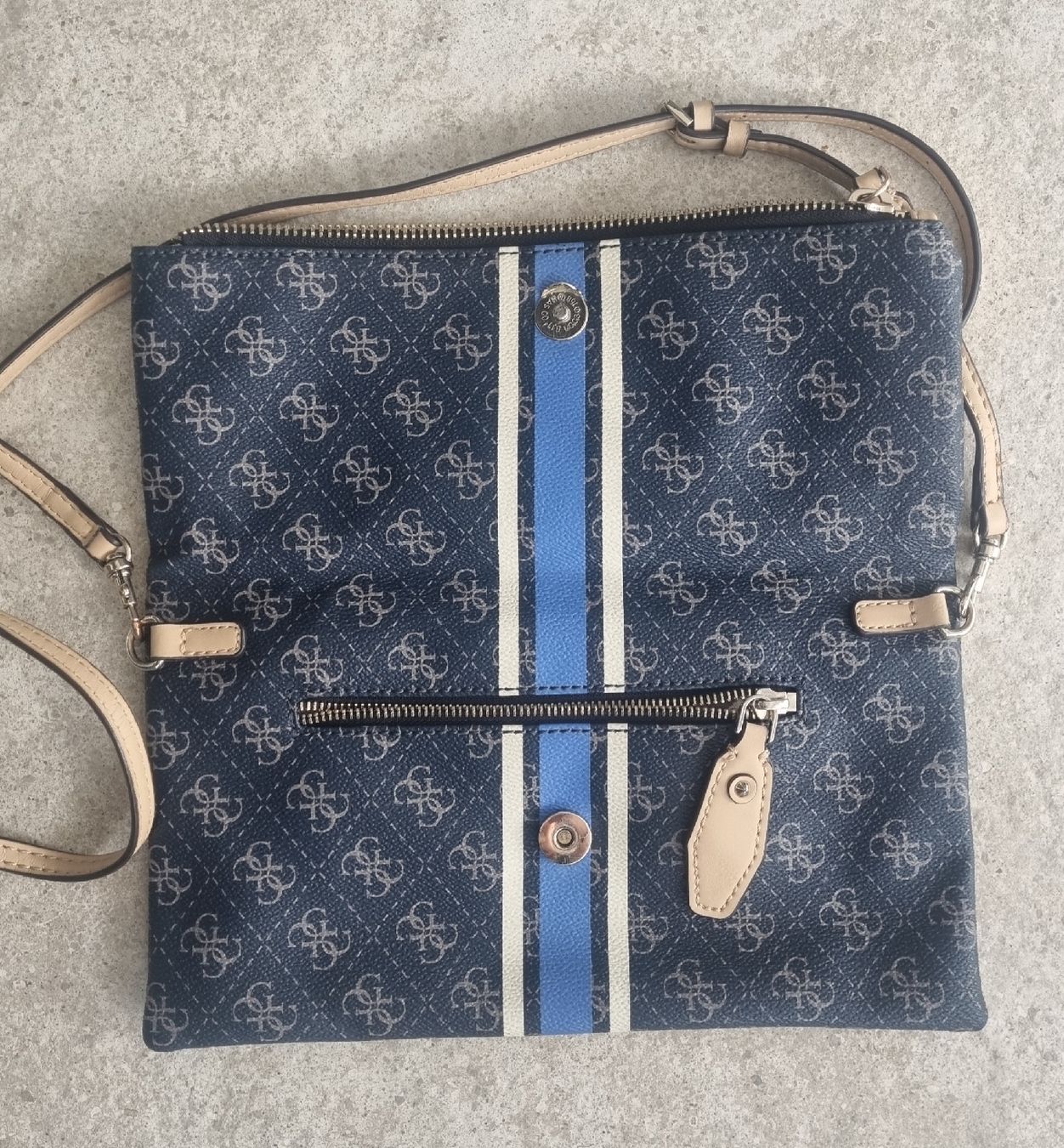 Guess Taschen für Damen: GUESS Tasche – Gebraucht aus Münchwilen TG von sli_5dvb 2