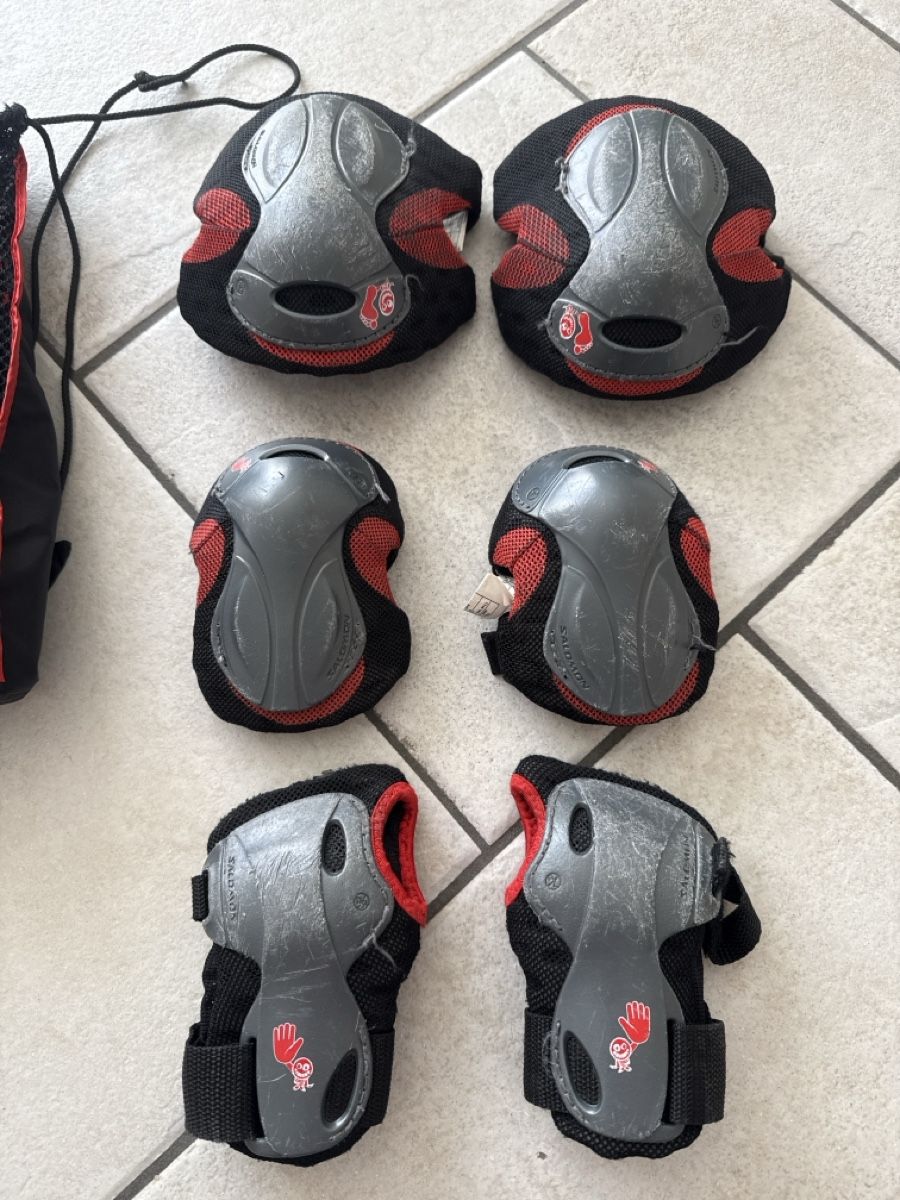 Salomon Pattini in linea & Pattini a rotelle: Inline skating protection Gr.JUNIOR XS, Salomon – Usato da Waltenschwil venduto da lina-04 1
