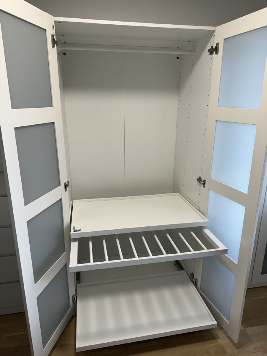 Ikea Armadi: IKEA PAX Schrank weiss - 201cm Höhe – Usato da Dietlikon venduto da rregue 2