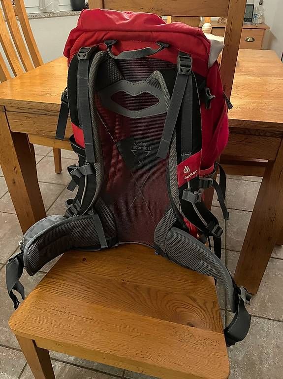 Rucksäcke: Sac à dos deuter – Gebraucht aus Boveresse von jck_f8bj 4