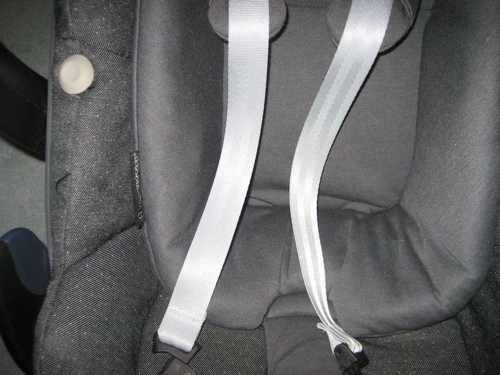 Maxi-Cosi Sièges auto: Pebble plus wie Pro I Size für 3 Way fix  2 Way One I-Size – D'occasion à Giswil par tilema 3