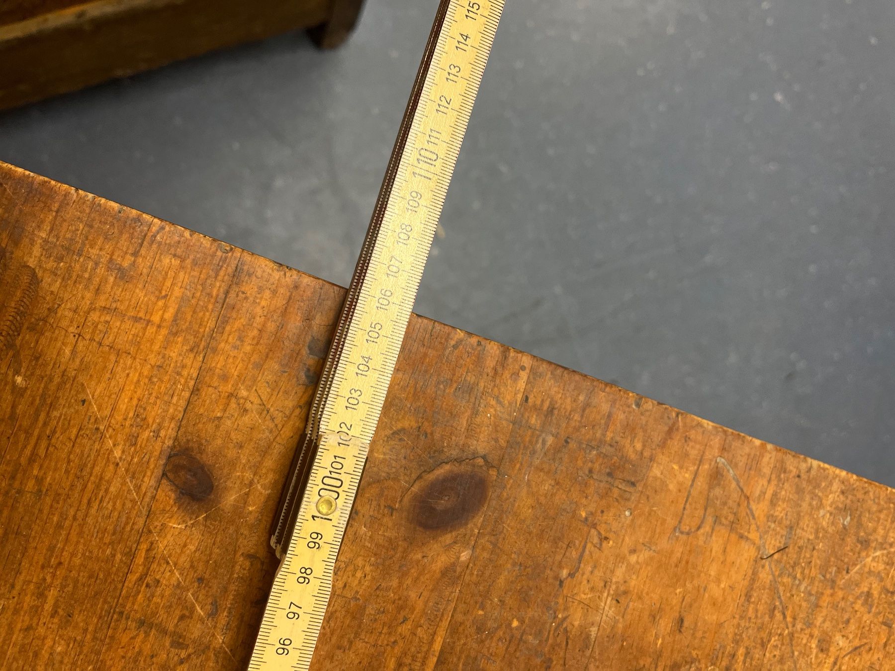Tables: Kleines Klapptisch / Petite table pliante – D'occasion à Zürich par Hphn 3