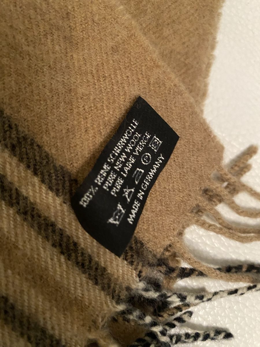 Foulard & Sciarpe: Wolle Schal 🌸 – Usato da Opfikon venduto da Luis144 6
