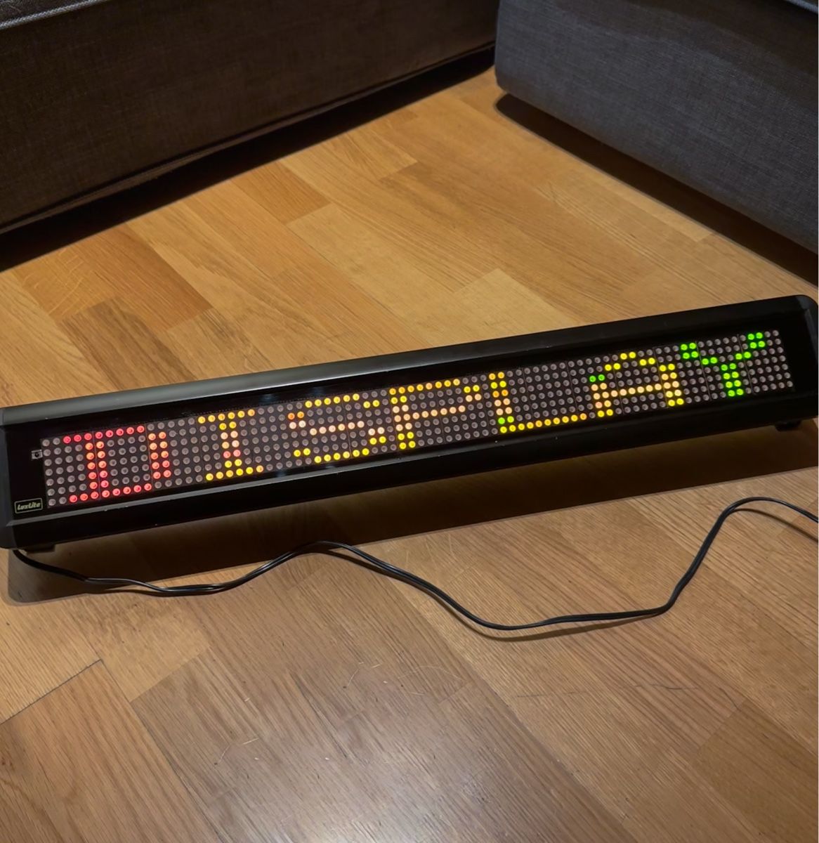 Tutte le decorazioni: LED Lauftext-Display Massage Sign – Usato da Habsburg venduto da eli_km9n