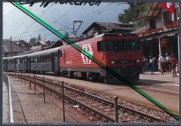 Brienz. Schnellzug mit HGe 4/4 II. 1992.