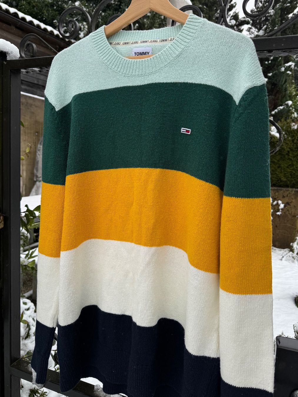 Tommy Hilfiger Maglioni & Felpe: Tommy Hilfiger Jeans Pullover Sweater – Nuovo (secondo la descrizione) da Origlio venduto da sto_2pxf