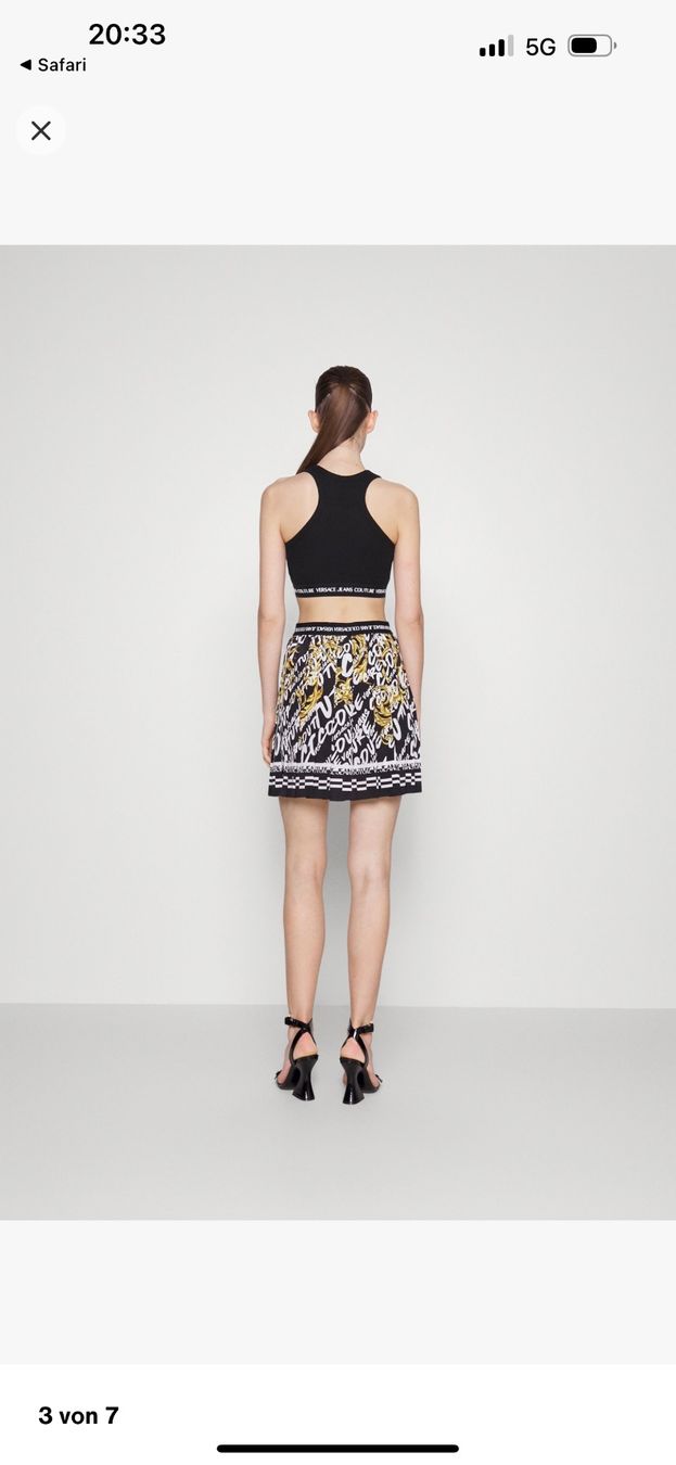 Versace Top: Wunderschöne nagelneue VERSACE JEANS top – Nuovo e nell'imballaggio originale da Biel/Bienne venduto da guessa 5