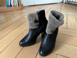 Lederstiefel Gr 37 Dame schwarz Halbstiefel Schuhe Kunstfell