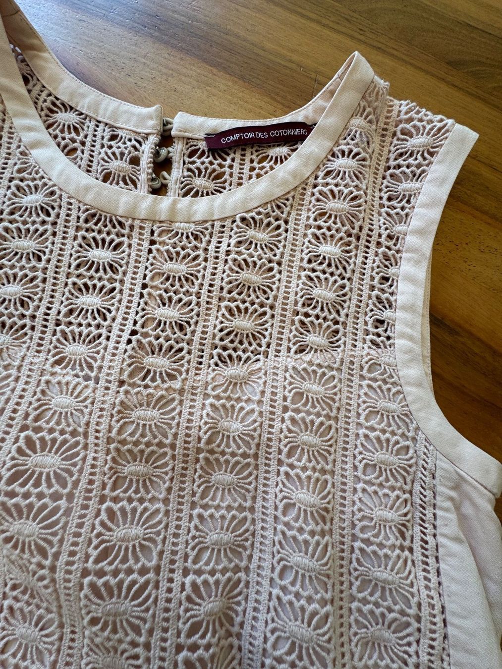 Comptoir des Cotonniers Vestiti: Sommerliches Spitzenkleid rosé Comptoir des Cotonnier 34 – Usato da Meiringen venduto da snahhanssnah 1