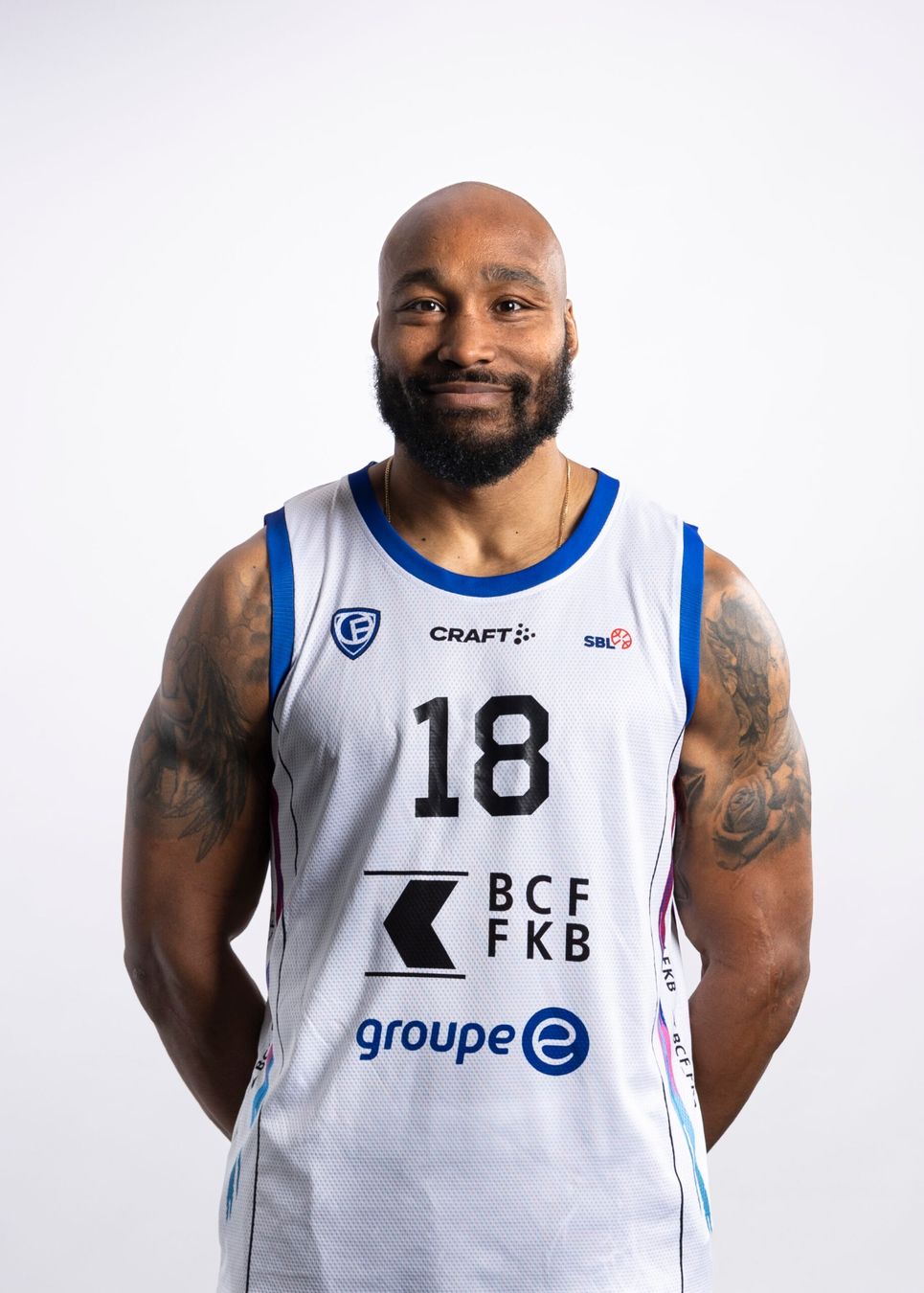 Canottiere & Pantaloni: Antonio Ballard #18  - Maillot et short – Usato da Fribourg venduto da FribourgOlympicB 4
